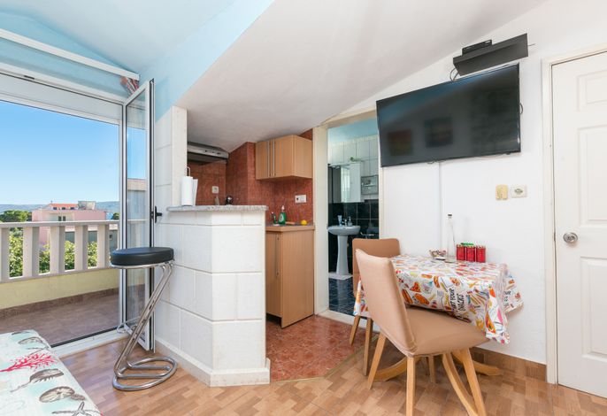 Studio Appartement mit Balkon und Meerblick Kastel Stafilic, Kastela AS-24155-a