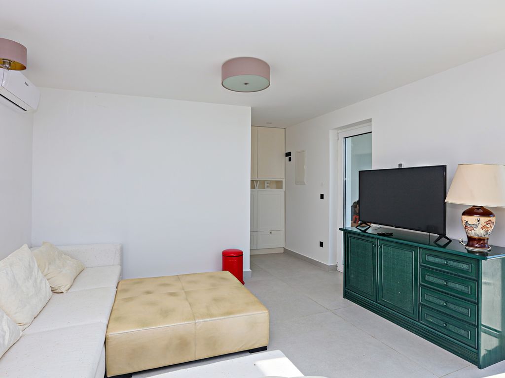 Wohnzimmer 1