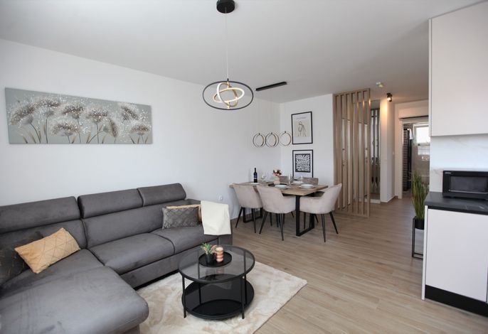 2-Zimmer-Ferienwohnung mit Terrasse Trogir A-24605-a