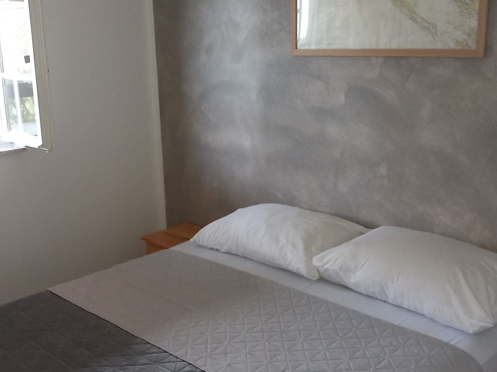 Schlafzimmer 1