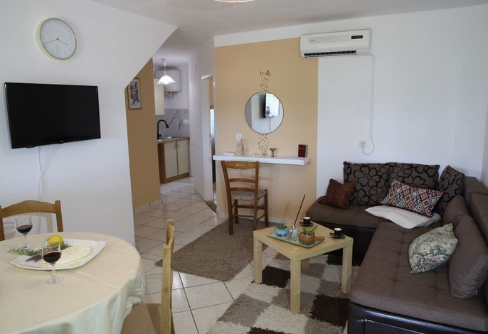 1-Zimmer-Ferienwohnung mit Terrasse Seline, Paklenica A-24806-d