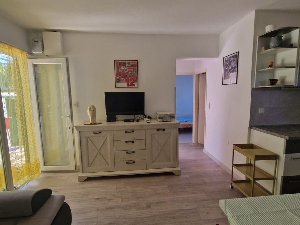 Wohnzimmer 1