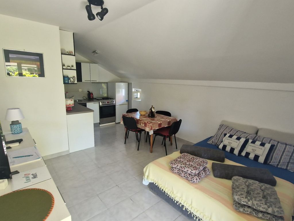 Wohnzimmer 2