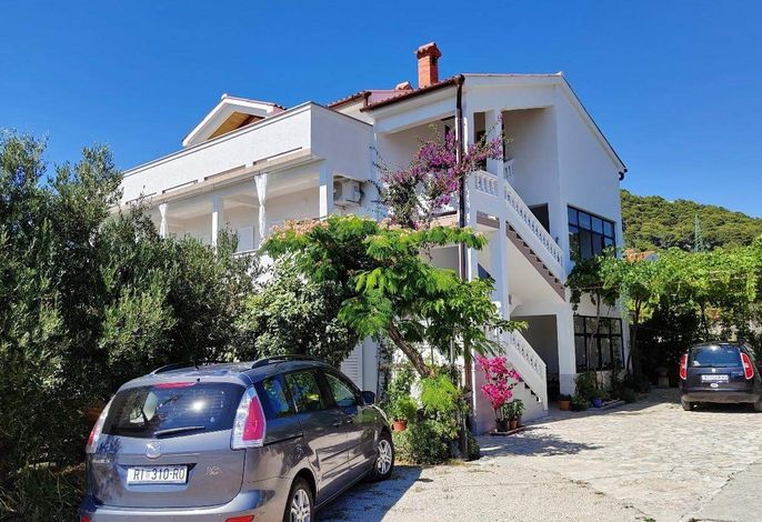 Ferienwohnungen mit Parkplatz Barbat (Rab) - 25045