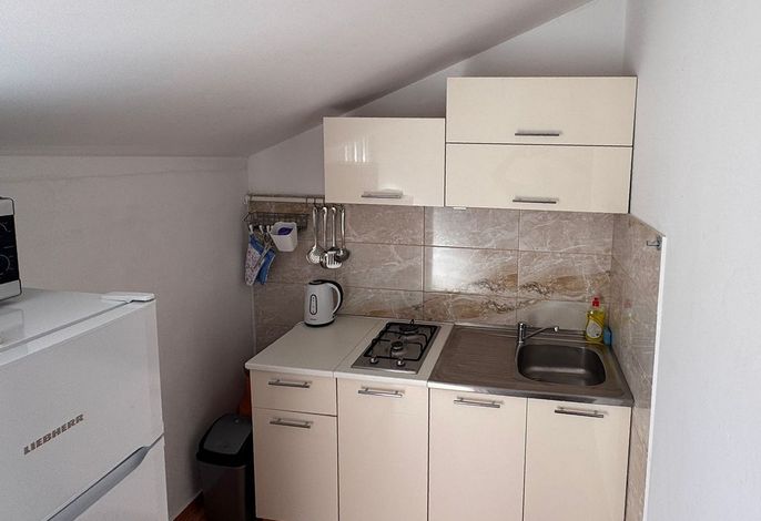 2-Zimmer-Ferienwohnung am Strand Zuljana, Peljesac A-25064-a
