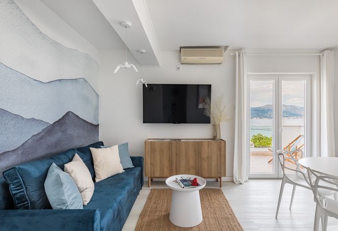 1-Zimmer-Ferienwohnung mit Pool Arbanija, Ciovo A-25090-a