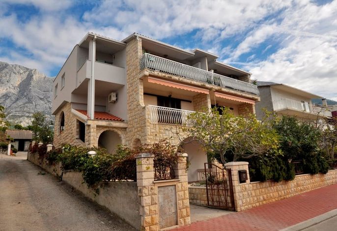 Ferienwohnungen mit Parkplatz Makarska - 25161