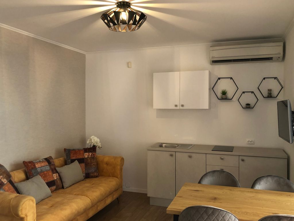Wohnzimmer 1