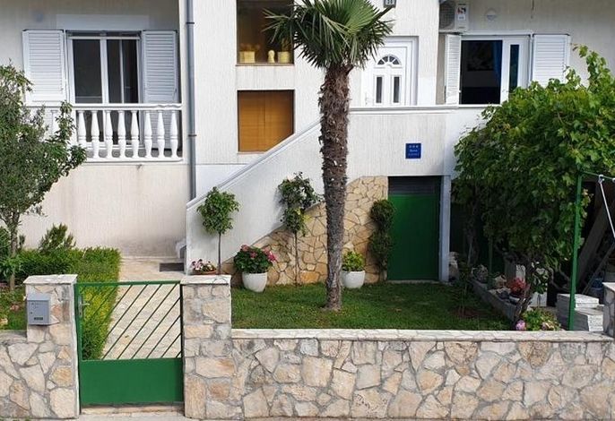 Ferienwohnungen mit Parkplatz Vodice - 25282