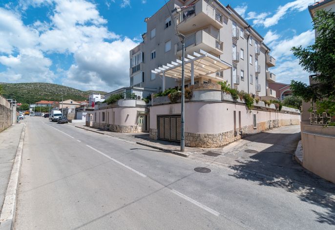 Ferienwohnungen mit Parkplatz Trogir - 25406