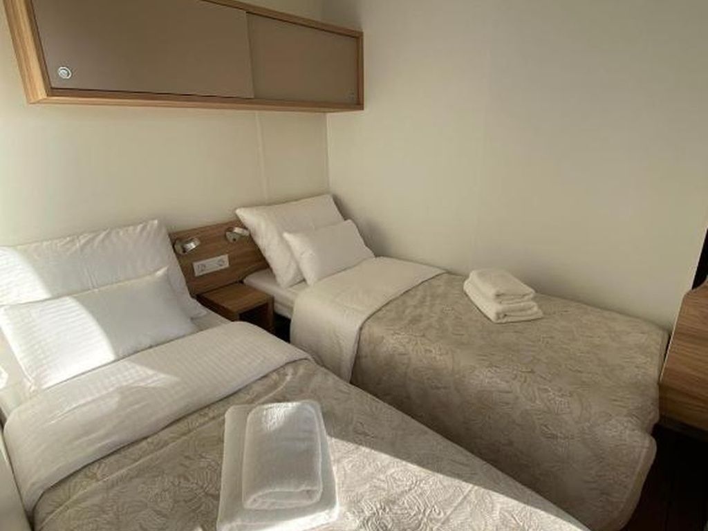 Schlafzimmer 2