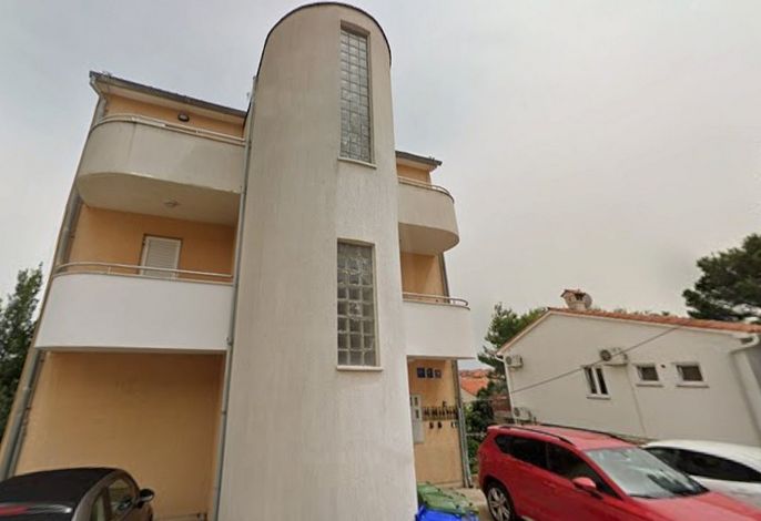 Ferienwohnungen mit Parkplatz Premantura, Medulin - 25478