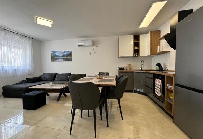 2-Zimmer-Ferienwohnung mit Terrasse Crikvenica A-25934-a
