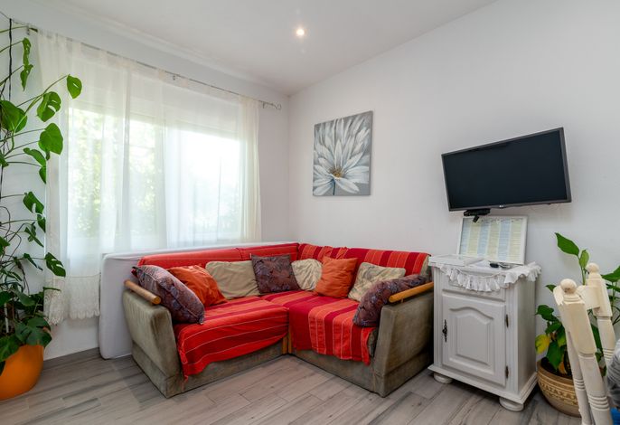 2-Zimmer-Ferienwohnung mit Terrasse Trogir A-27140-b