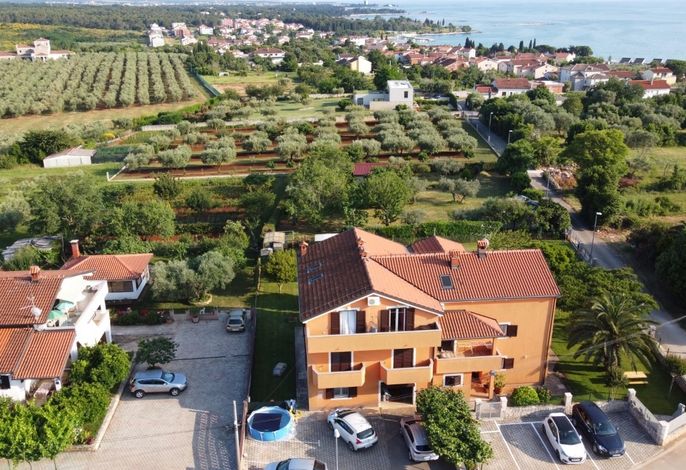 Ferienwohnungen mit Parkplatz Zambratija, Umag - 27180
