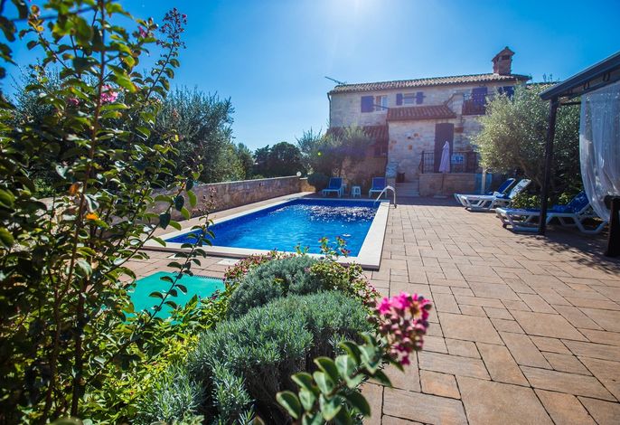 Ferienhaus mit Pool Porec - 27550