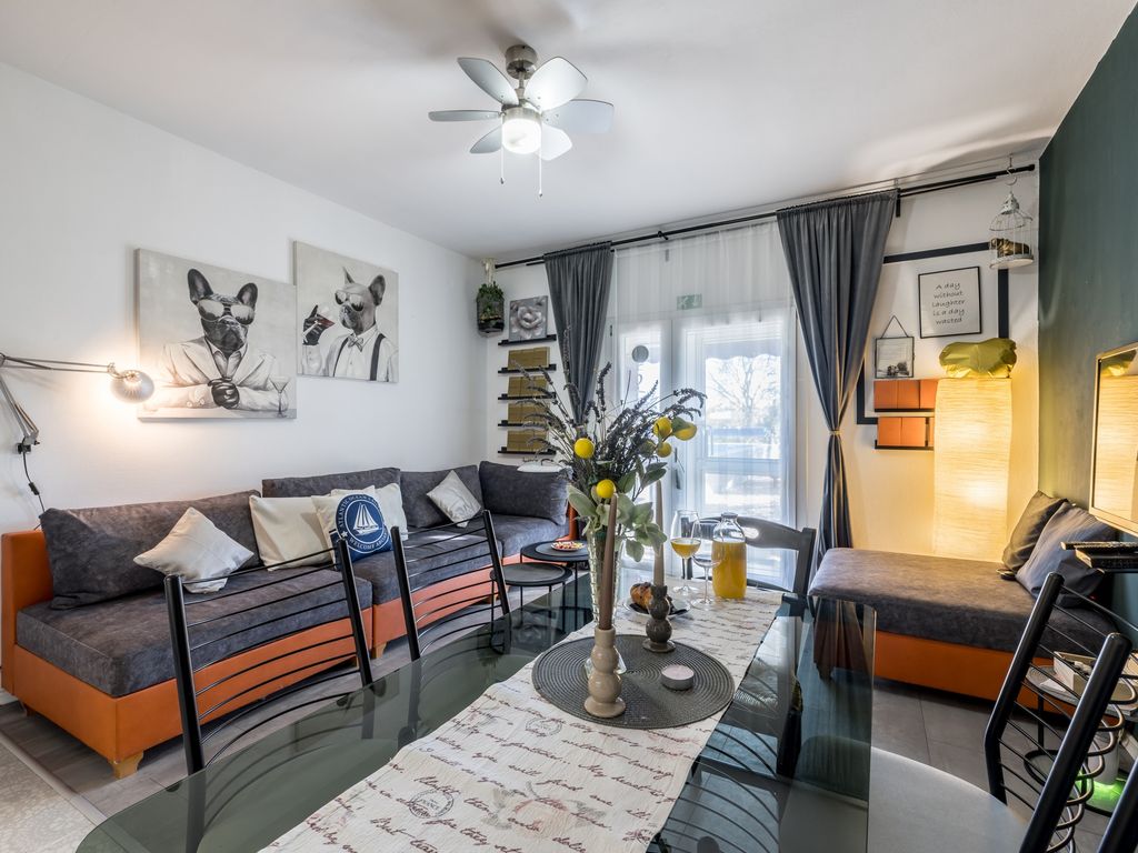 Wohnzimmer 1