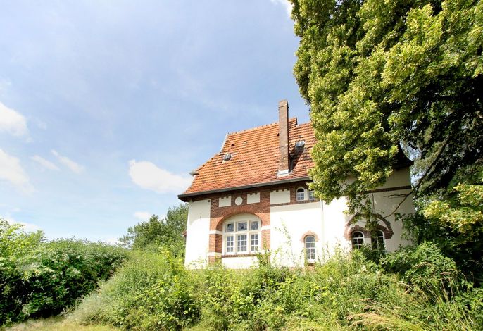 märchenhafte Villa in idyllischer Lage und mit Meerblick - Villa Hermine