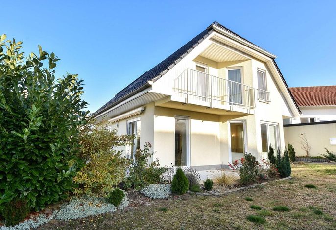 Ferienhaus Thomas - Haus über 2 Etagen mit Balkon & Terrasse für bis zu 6 Gäste