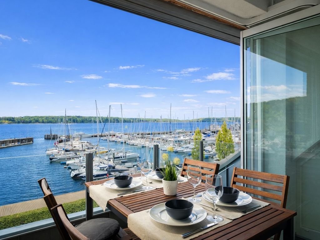 Balkon mit Blick auf die Flensburger Förde