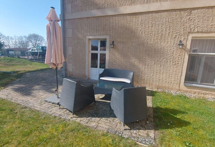 Gemütliches Ferienwohnung Westflügel Landrat Erdmann WF-40 in Stolpe auf Usedom