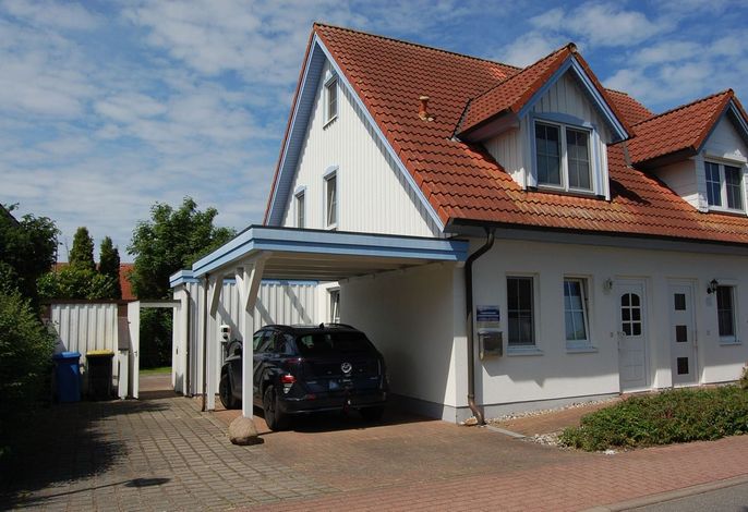 ruhig gelegene Doppelhaushälfte in Boddennähe