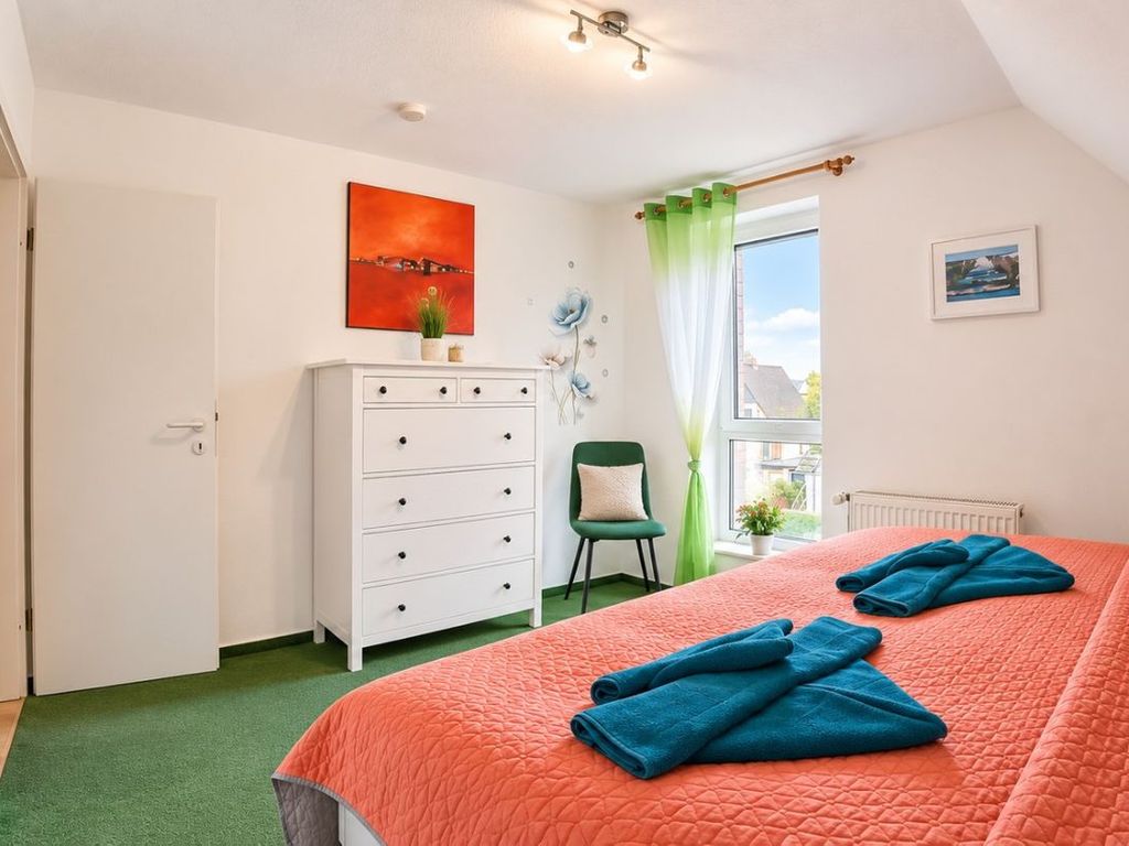 Schlafzimmer mit Doppelbett