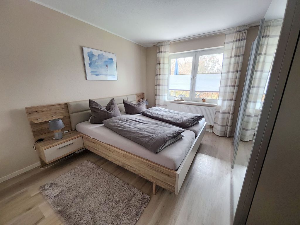 Schlafzimmer mit Doppelbett