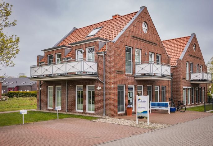 GrachtenFlair mit Kaminofen, Balkon & WLAN – familienfreundlich in Greetsiel