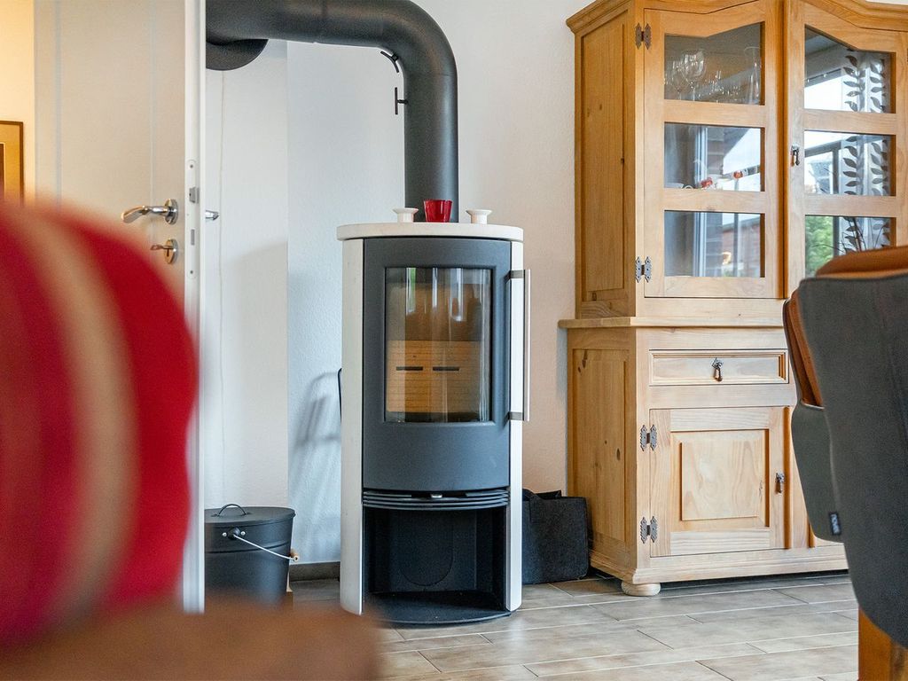 Kamin-/Ofen
