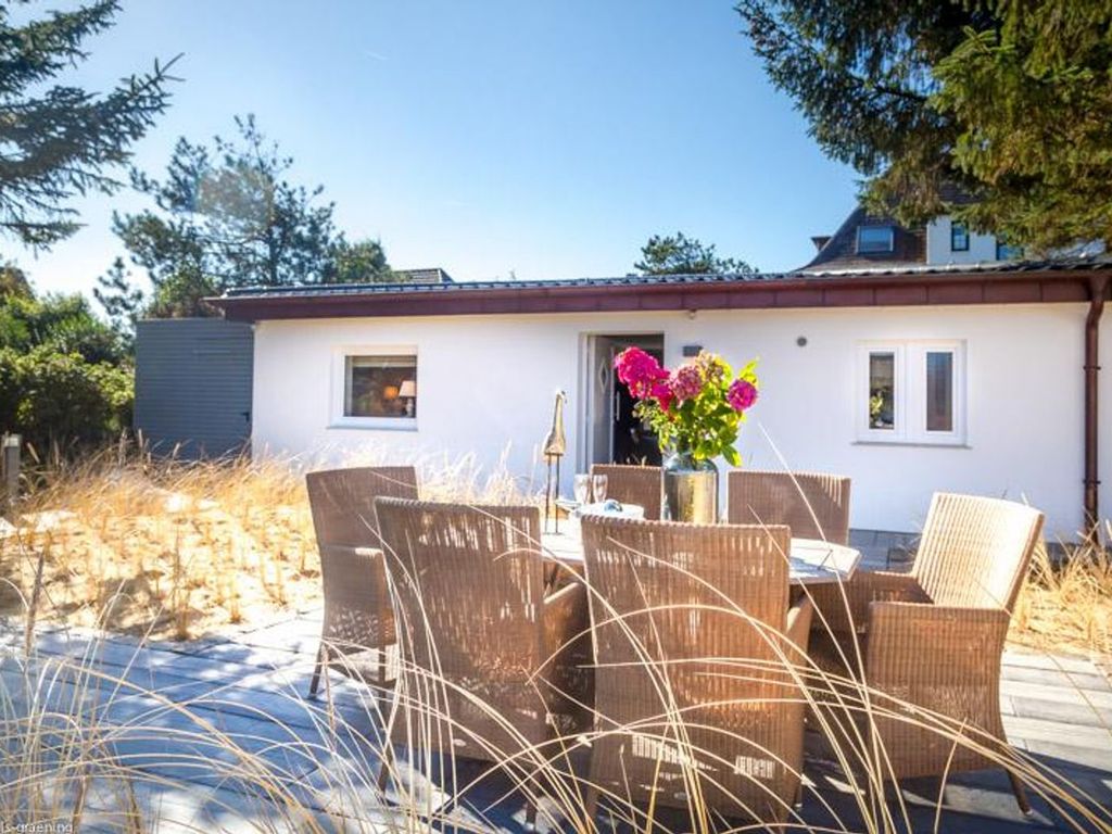 Beachhouse No. 1