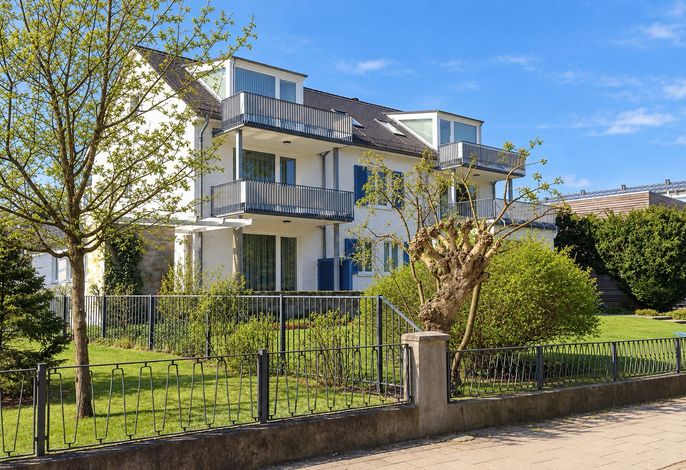 Haus Ardenne 06 - perfekte Strandlage mit Balkon und Ostseeblick