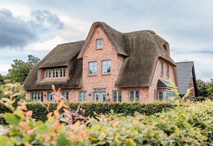 "Erleben Sie Luxus und Entspannung: Lottas Hüs in Borgsum an der Nordsee!"