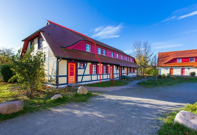 strandnahe Ferienwohnung mit eigener Terrasse - Feriendorf Bakenberg FeWo B66