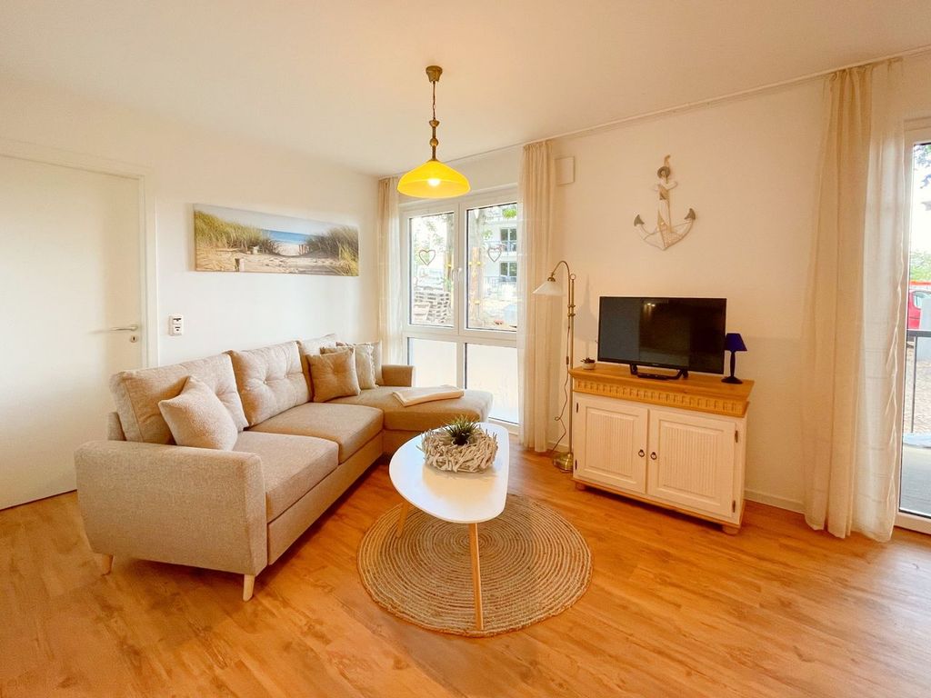 Gemütliche Sitzecke im Wohnzimmer mit Ostsee-Flair in Kölpinsee