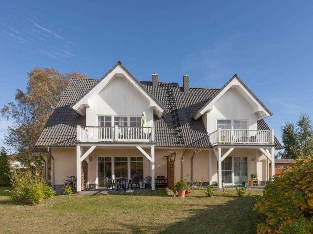 Gepflegte Fassade Ihrer Ferienunterkunft im Seebad Kölpinsee