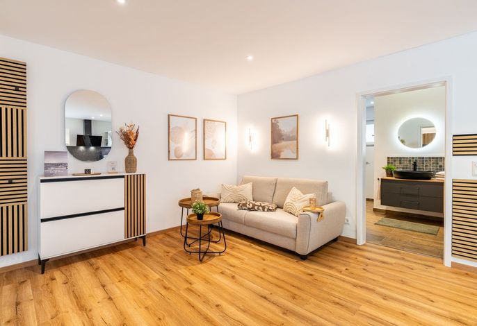 Erholsames Ferienhaus Waldharmonie in Kölpinsee mit Sauna, Garten und Balkon