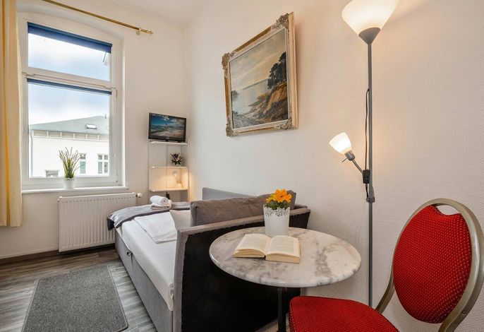 Moderne Ferienwohnung in Heringsdorf mit Balkon – nur 100 m zum Strand