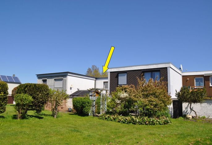 Ferienhaus „Leucht Blick“ für 4 Personen und Hund – mit Garten und Meerblick