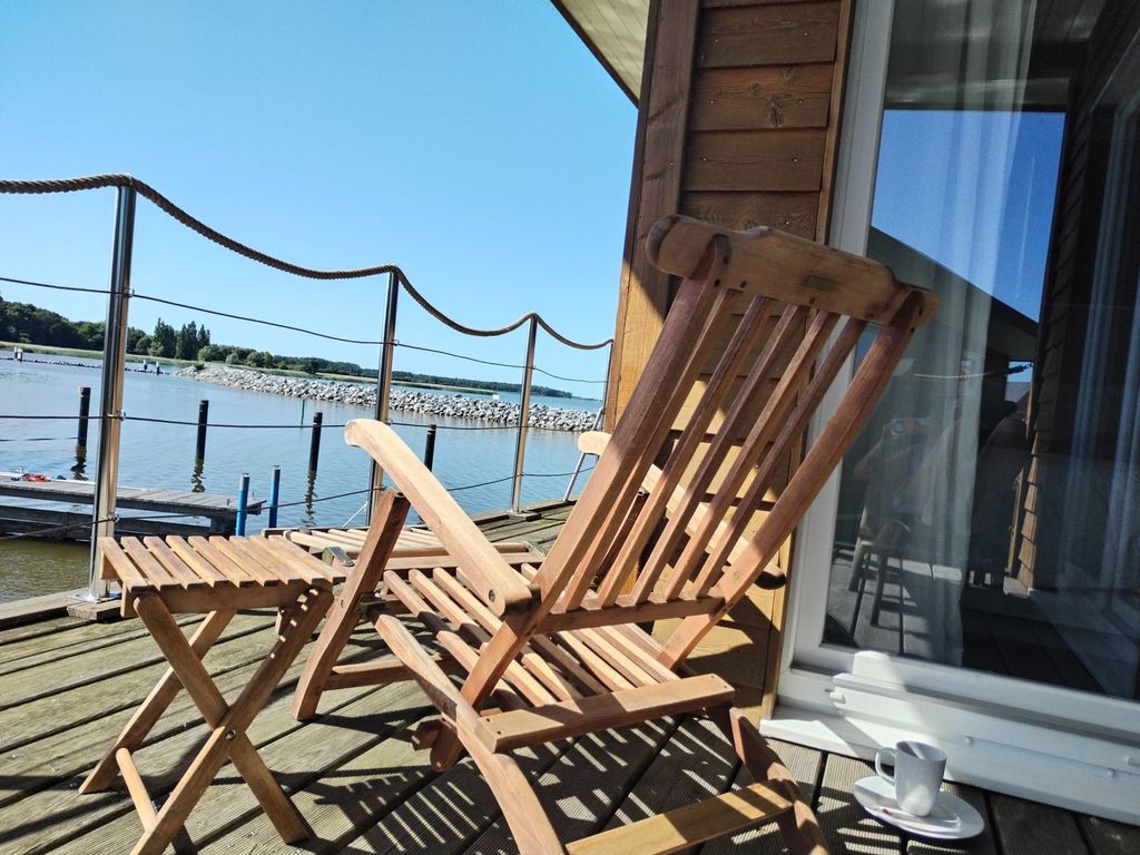 Schwimmendes Ferienhaus Rügen NEU RENOVIERT - Südlage