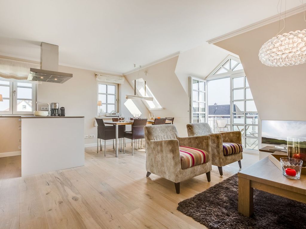 Oceanhouse in Wenningstedt auf Sylt – heller Wohnbereich