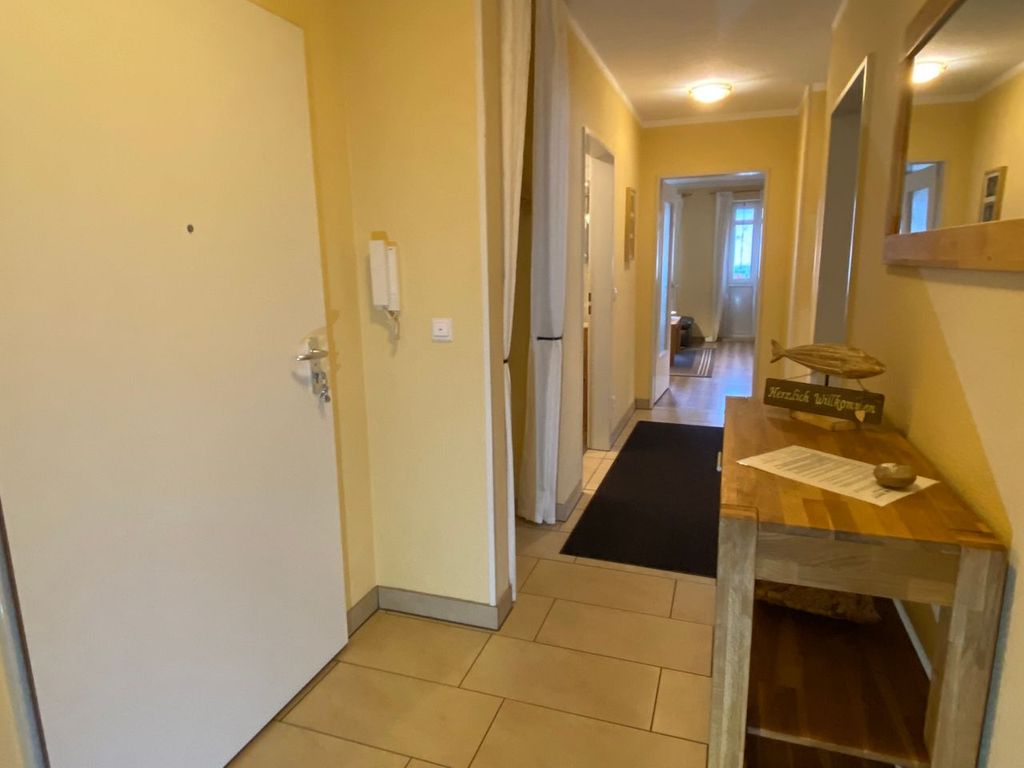Wohnungstür/ Flur