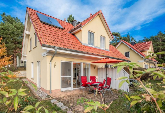 Ferienhaus am Wolgastsee - mit Kamin, Terrasse und zwei Tageslicht-Bäder