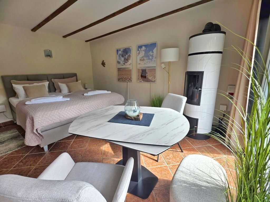 Idyllisches kleines Ferienhaus am Hochufer von Lohme