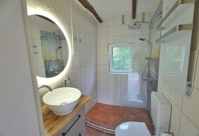 Photo Idyllisches kleines Ferienhaus am Hochufer von Lohme 4