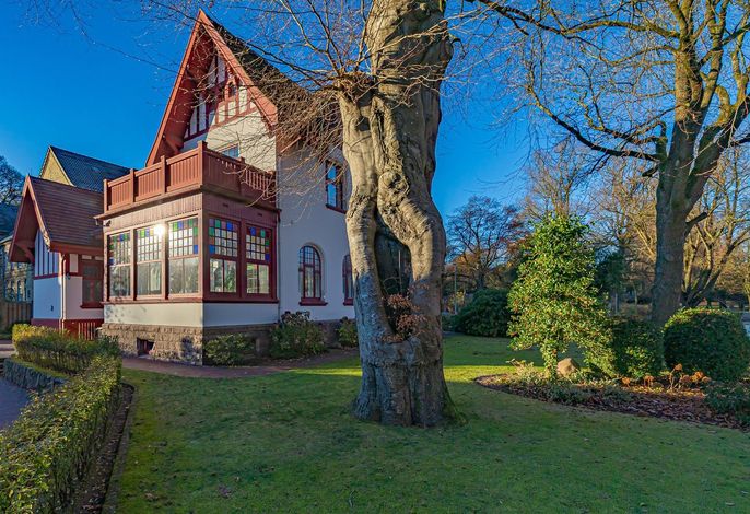 fewo1846 - Suite Royal - elegante Altbauwohnung mit Balkon in Jugendstilvilla
