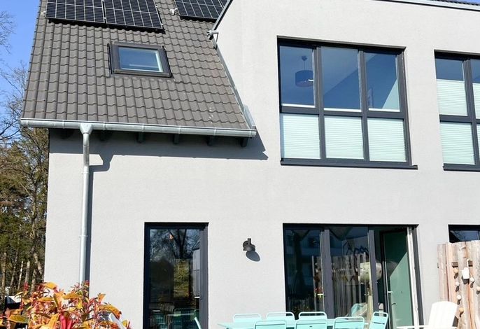 Großes Luxus-Neubau-Ferienhaus in Pelzerhaken/Ostsee mit Sauna für 10 Gäste &Hund