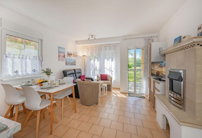 Gemütliche Ferienwohnung in Koserow mit Terrasse, nur 250 m vom Strand entfernt