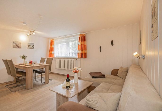 Gemütliches Ferienwohnung in Zinnowitz mit Garten, nur 750 m vom Strand entfernt