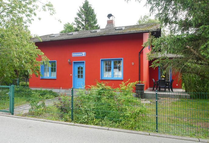 Moderne Erdgeschosswohnung für 4 Personen in ruhiger Lage mit Garten